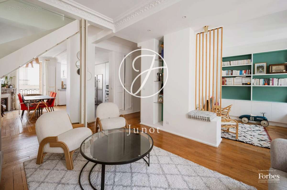 Paris 16e - JASMIN / AUTEUIL - Appartement - 5 pièces - 136.36m² Carrez - 3 chambres - photo 7