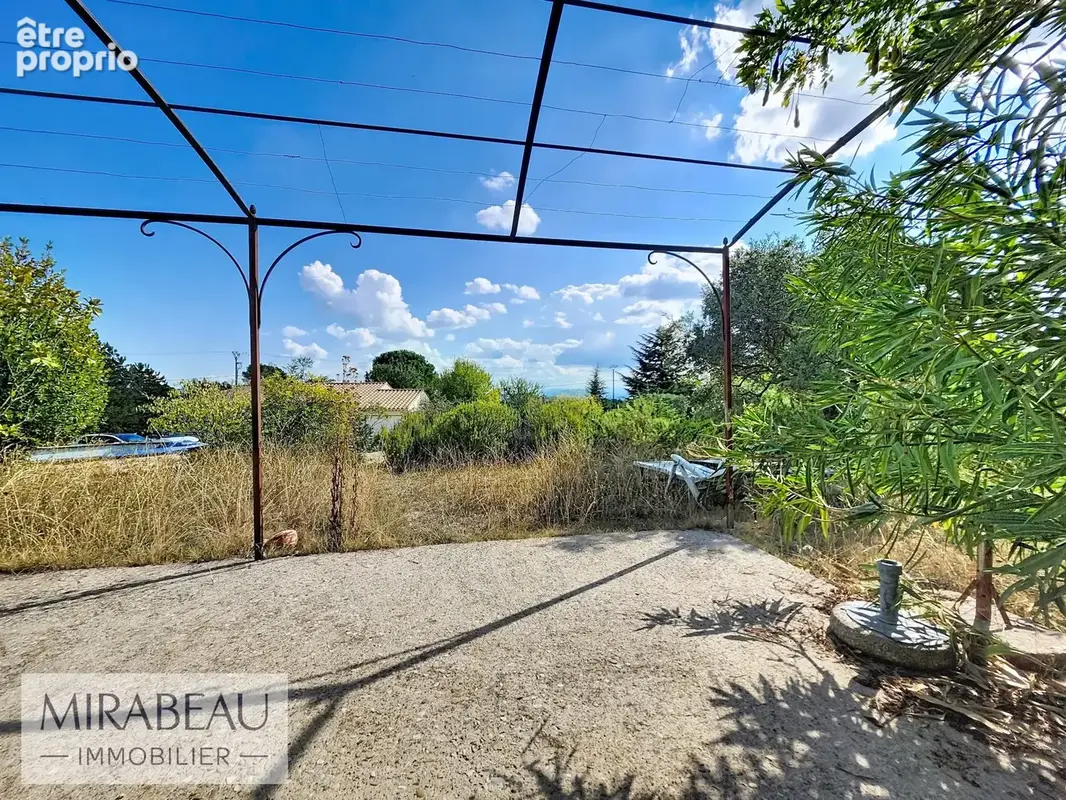 Maison 4 pièces 111 m² à vendre à La Motte-D'aigues (84240) - photo 8