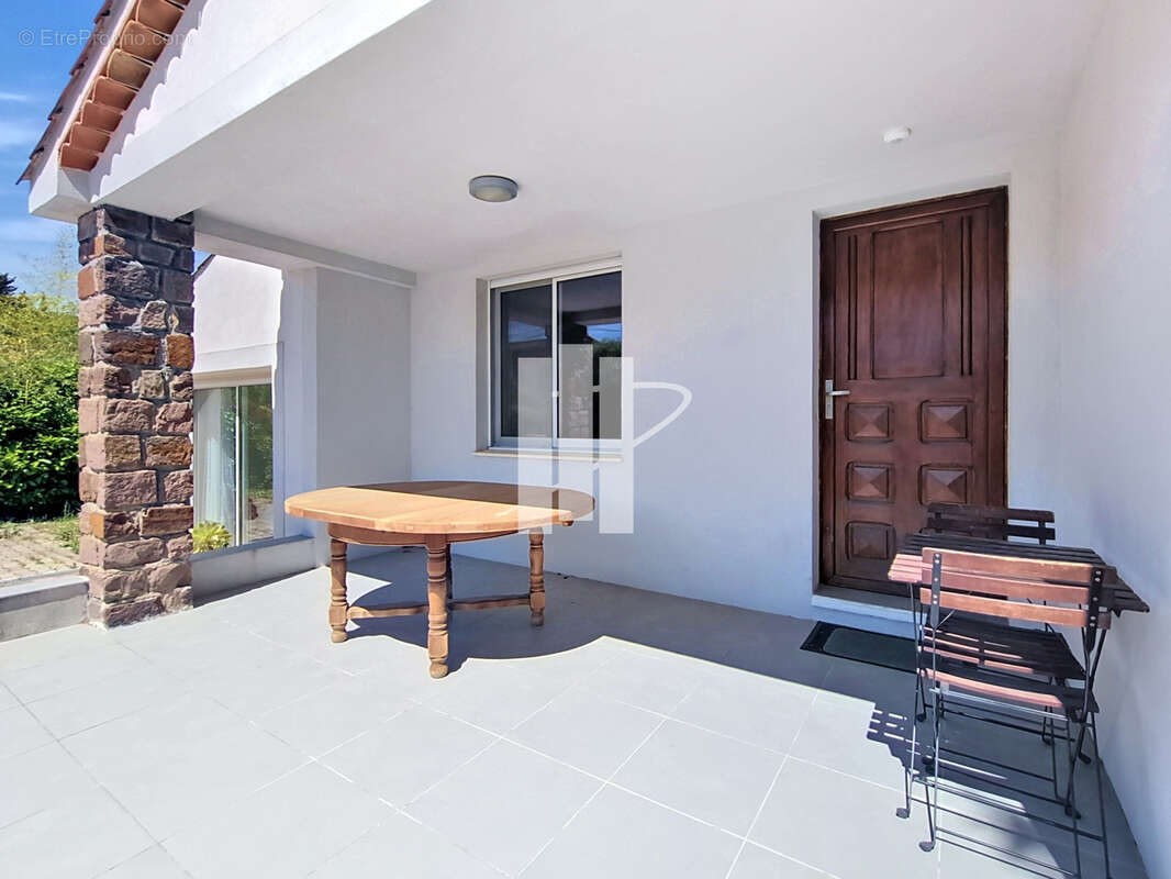Maison à SAINT-RAPHAEL