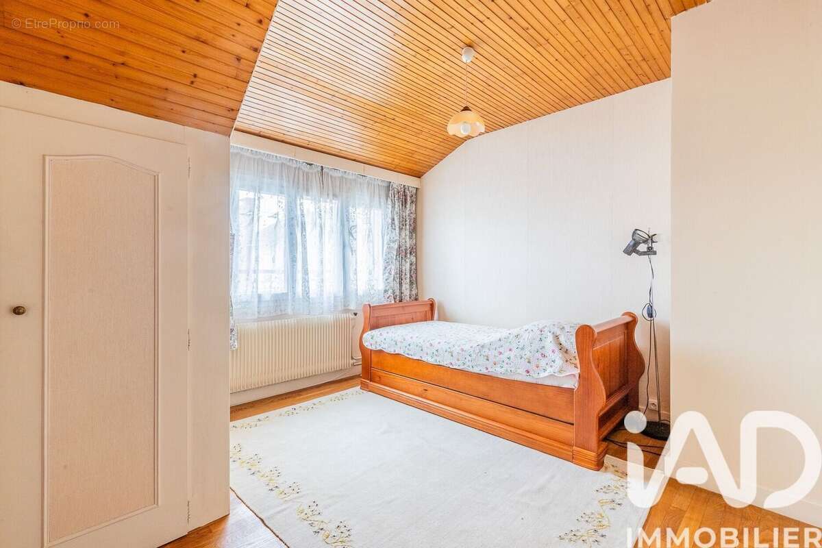 Photo 9 - Maison à VILLENEUVE-LE-ROI