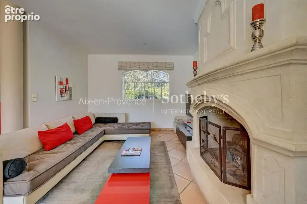 Maison d'exception - 280 m² à vendre à proximité d'Aix-en-Provence - photo 9