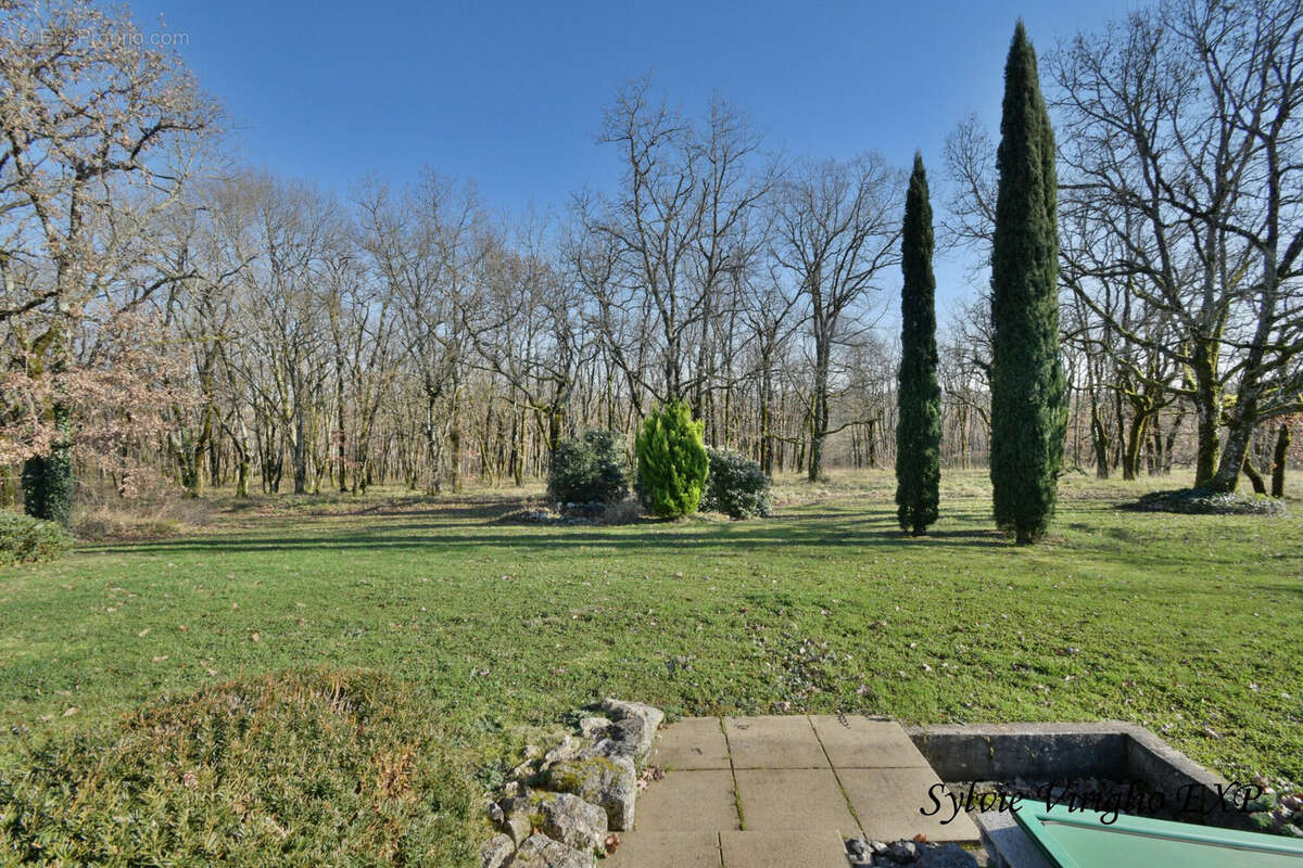 Maison à BEAUMONT-DU-PERIGORD