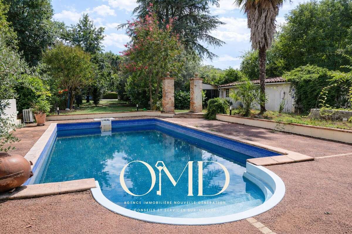 Maison 6 pièces 151 m² à vendre à Montesquieu-Volvestre (31310) - photo 2