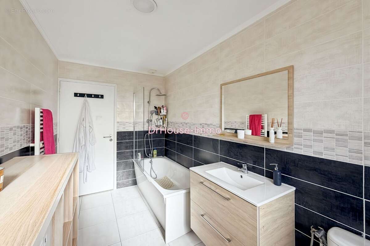 Maison à LUMIGNY-NESLES-ORMEAUX