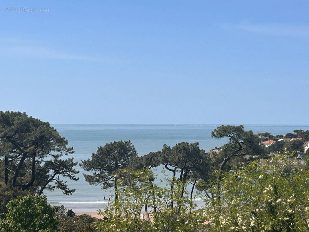 Appartement à VAUX-SUR-MER