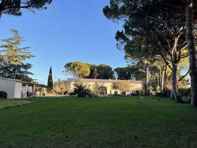 Maison à NIMES