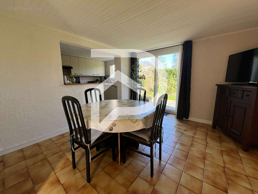 Appartement à COIGNIERES