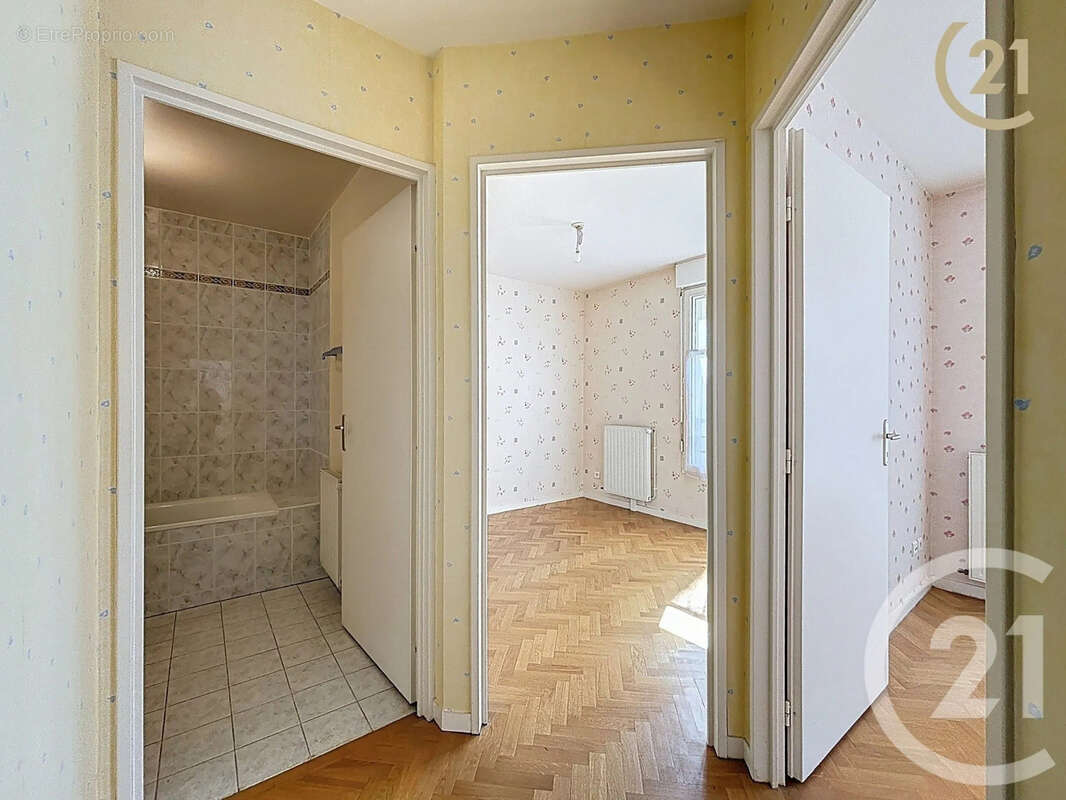 Appartement 62 m² à Sens  - photo 6