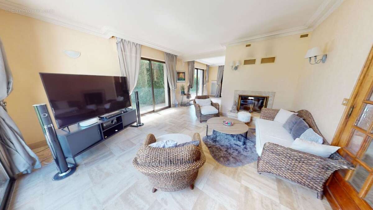 Maison à OUISTREHAM