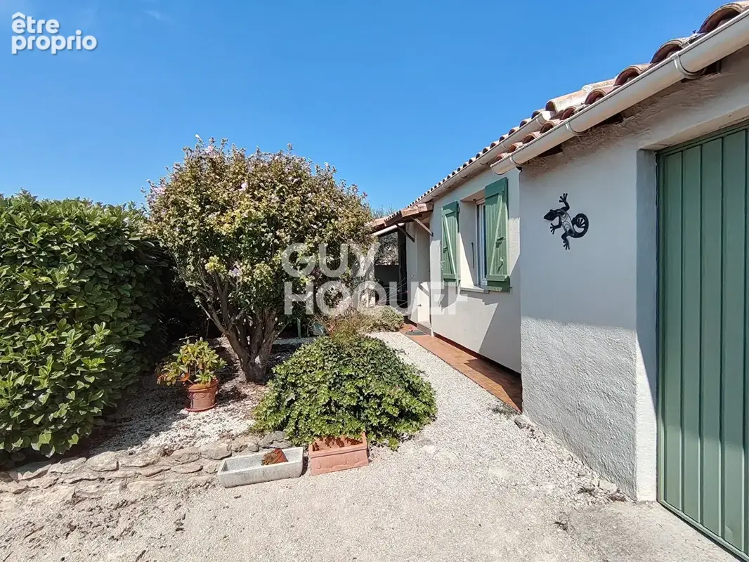 Carpentras - Villa plain pied de 91 m² - 4 pièces avec jardin et garage - photo 14