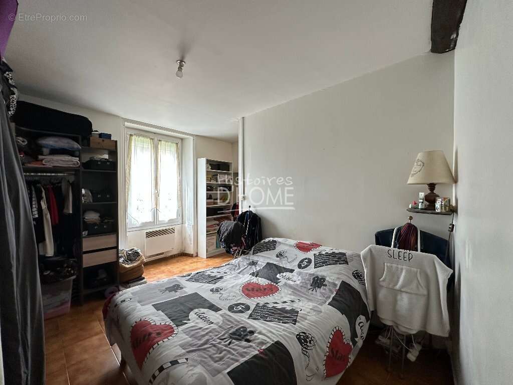 Appartement à LA FERTE-GAUCHER
