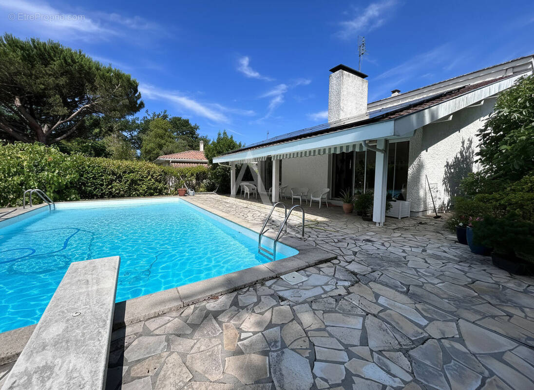 Maison à MERIGNAC