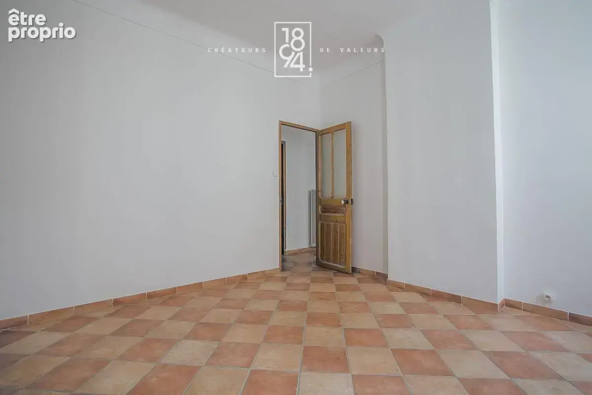 T2 et bureau / dressing de 50 m² - Lodi - Conception - À deux pas du métro Baille - photo 6