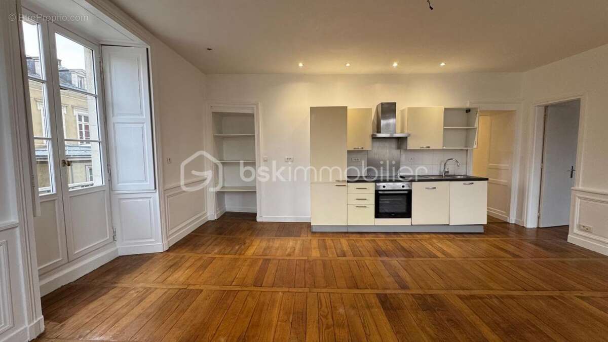Très bel appartement de caractère T2 – 57 m2 – Hyper Centre Ville de RENNES - photo 3