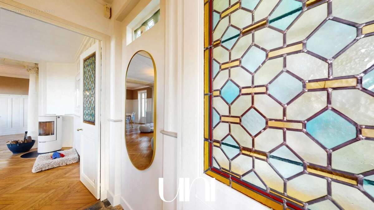 Maison à FLEURY-SUR-ORNE