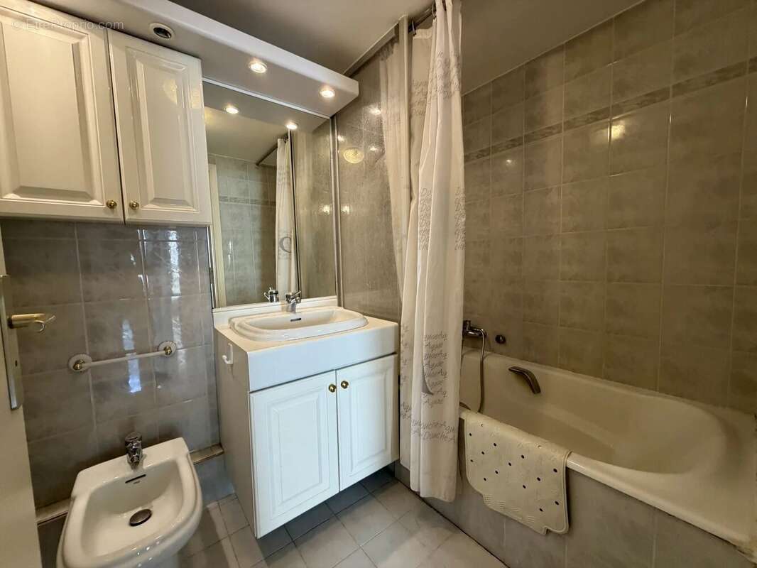 Appartement à BEAUSOLEIL