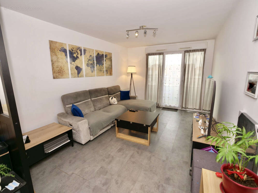 Appartement à DAMMARIE-LES-LYS