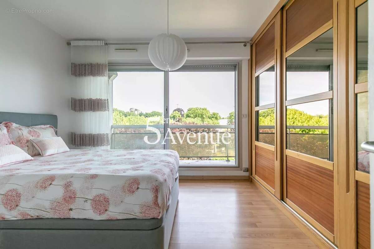 Appartement à SAINT-MAUR-DES-FOSSES