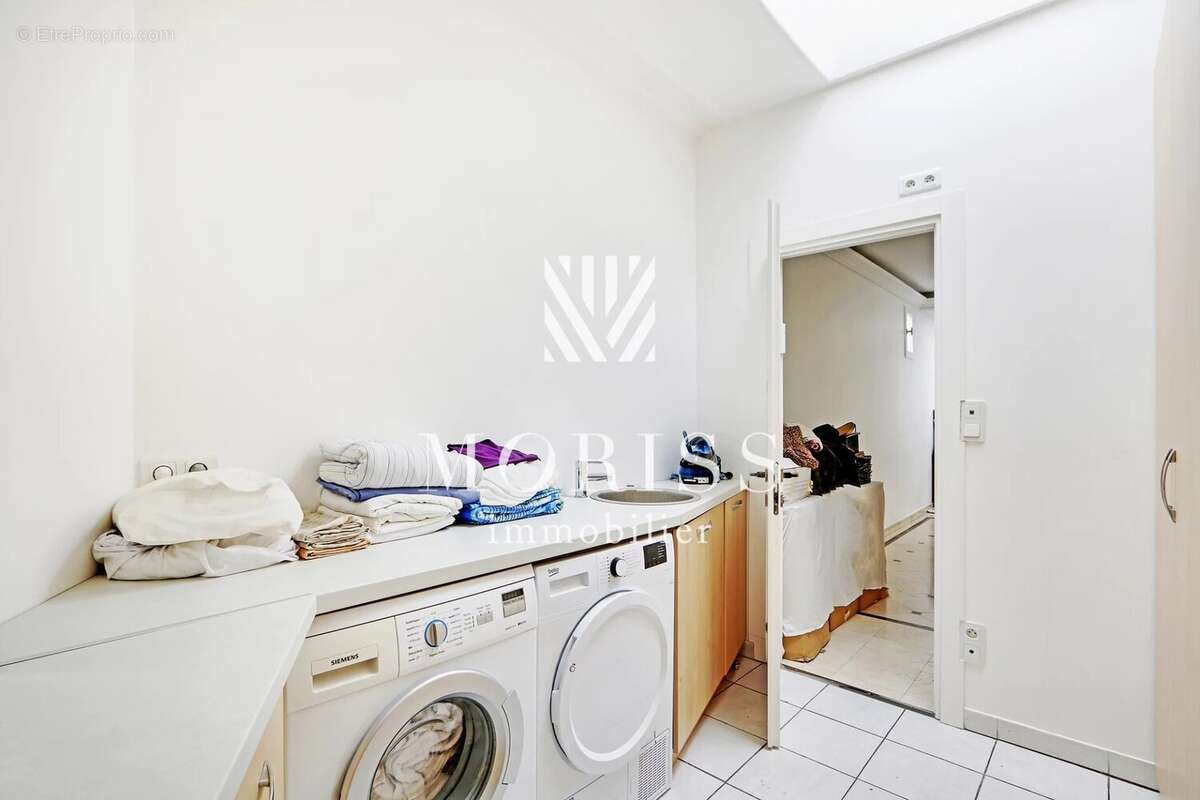 Appartement à PARIS-9E