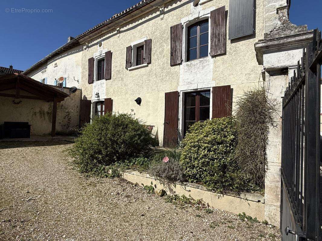 Maison à SAINT-SEVERIN
