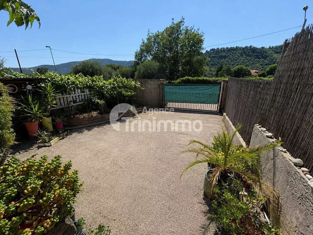Maison à CONTES
