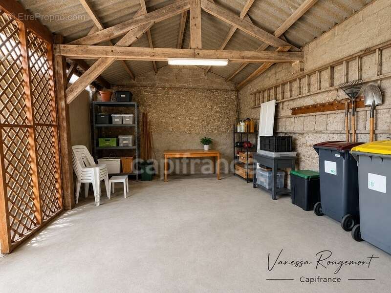 Maison à vendre 7 pièces LA CELLE SAINT CYR (89) - photo 18