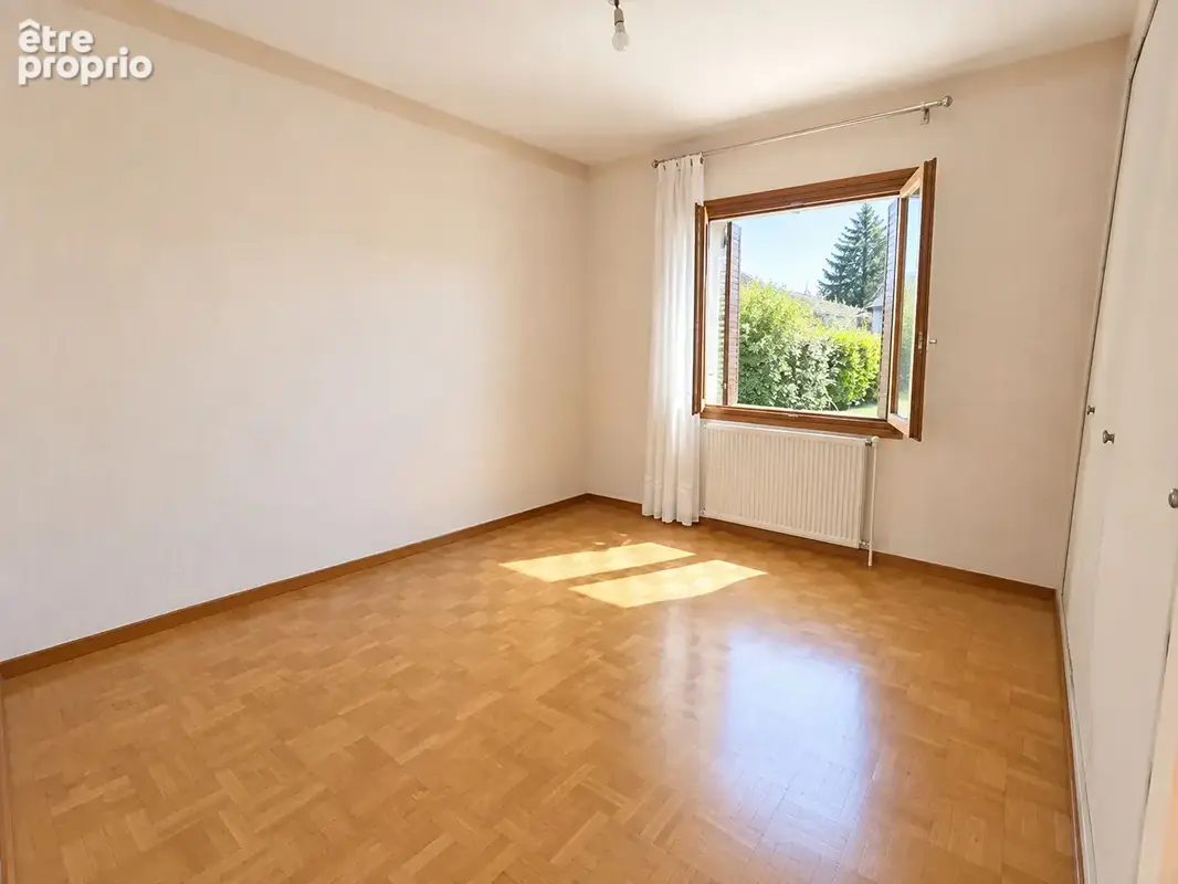 Maison familiale sur sous sol complet - 8 pièces  189 m² - photo 5