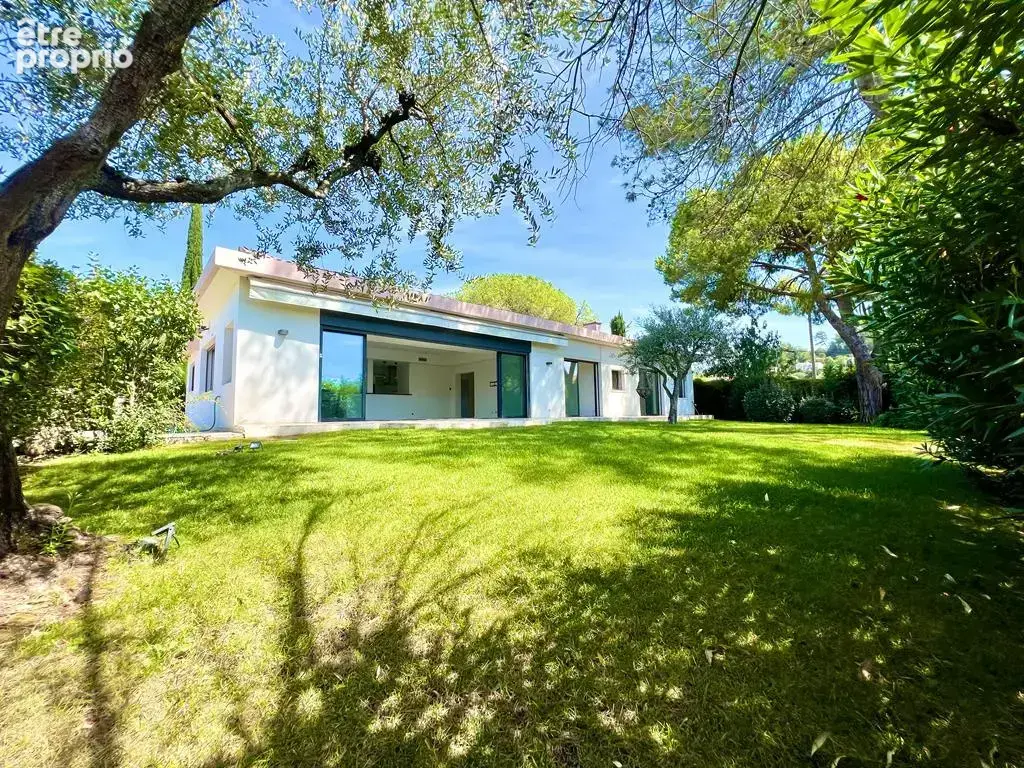 Mougins villa individuelle t4/t5 de plain pied 170m piscine terrain plat 1400m2 piscine - photo 7