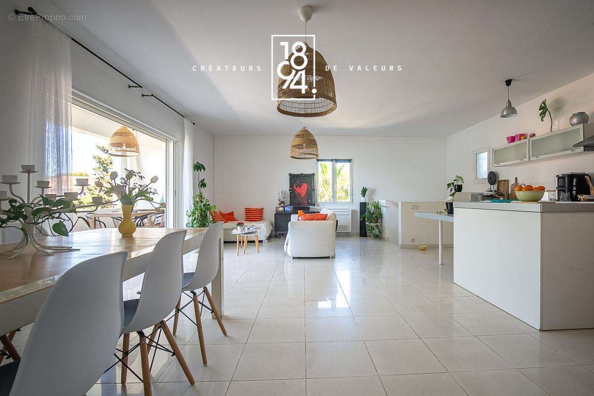 Maison à CARRY-LE-ROUET