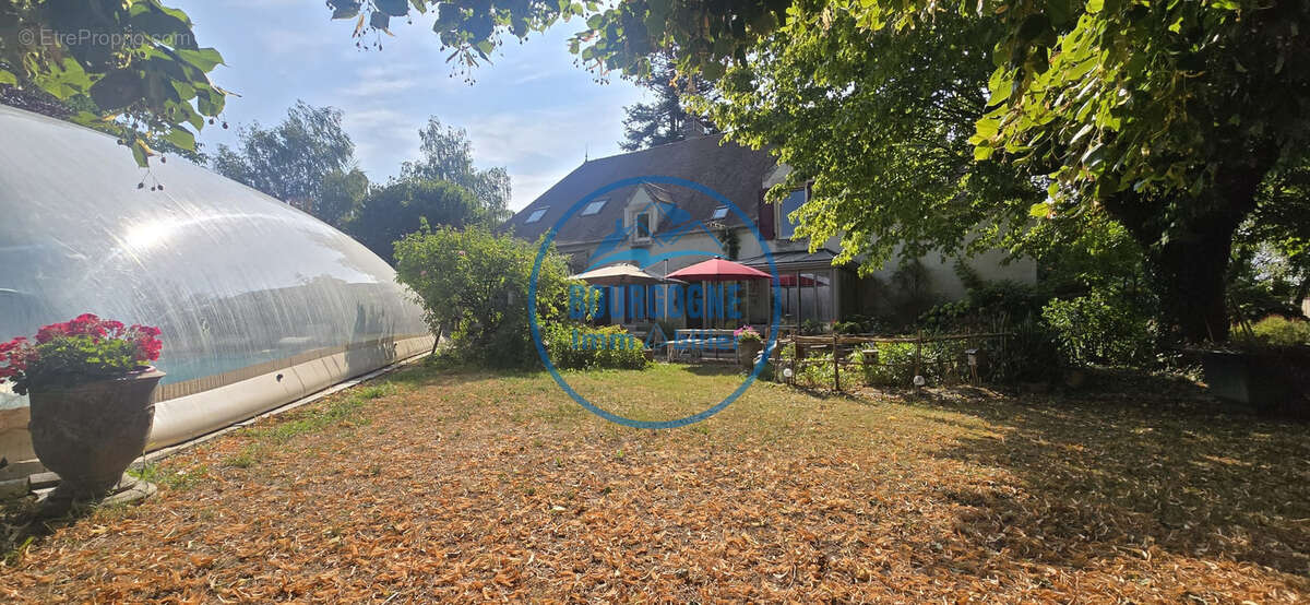 DAMEREY   Superbe propriété bourguignonne de caractère de 330 m2 habitable avec piscine - photo 2