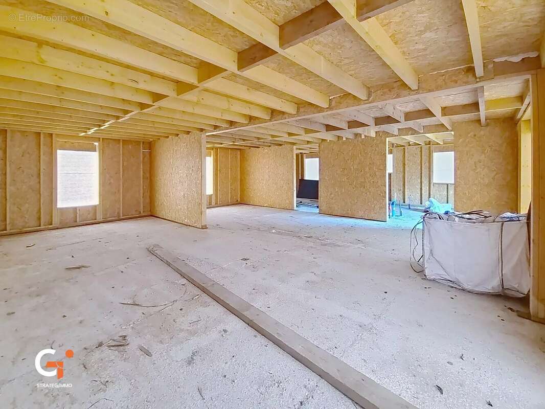  Opportunité à saisir : Maison contemporaine à terminer  (Maison One) - photo 10