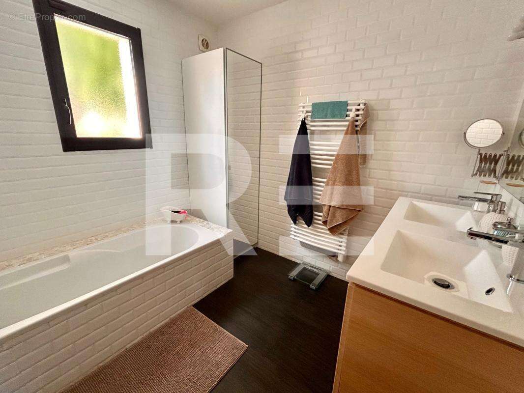 Maison situee dans le quartier recherche de camplanier - photo 7
