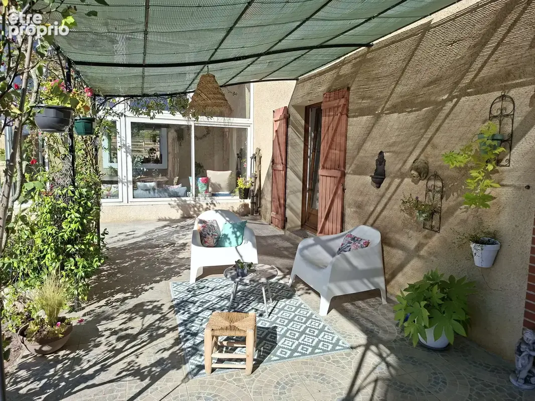Superbe propriété rénovée avec goût - photo 6
