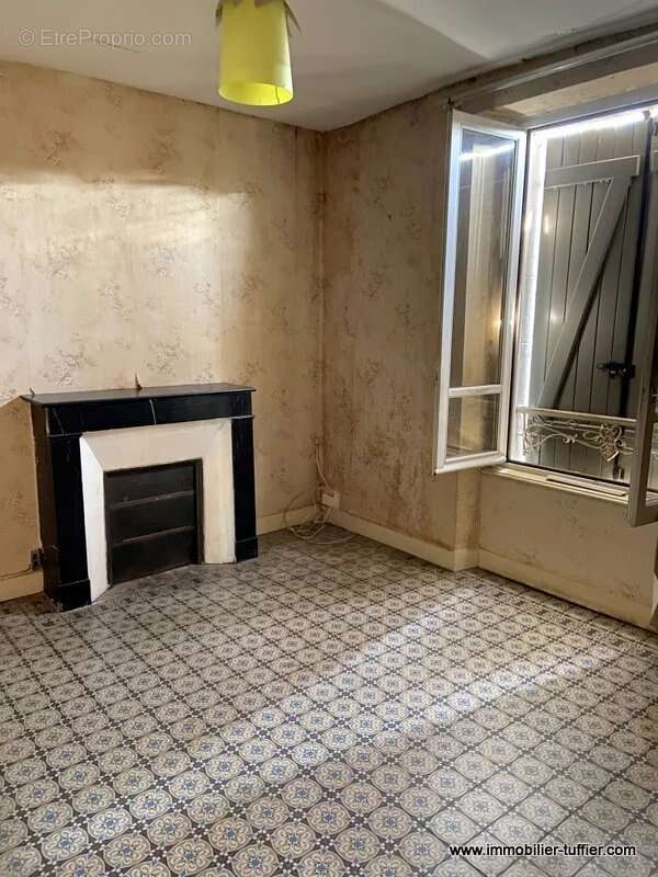 Maison de bourg 5 chambres - photo 2