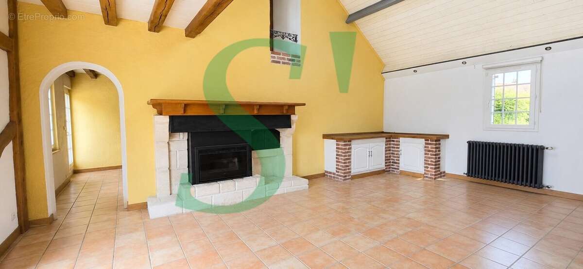 Maison 240 m² à Auneuil  - photo 4
