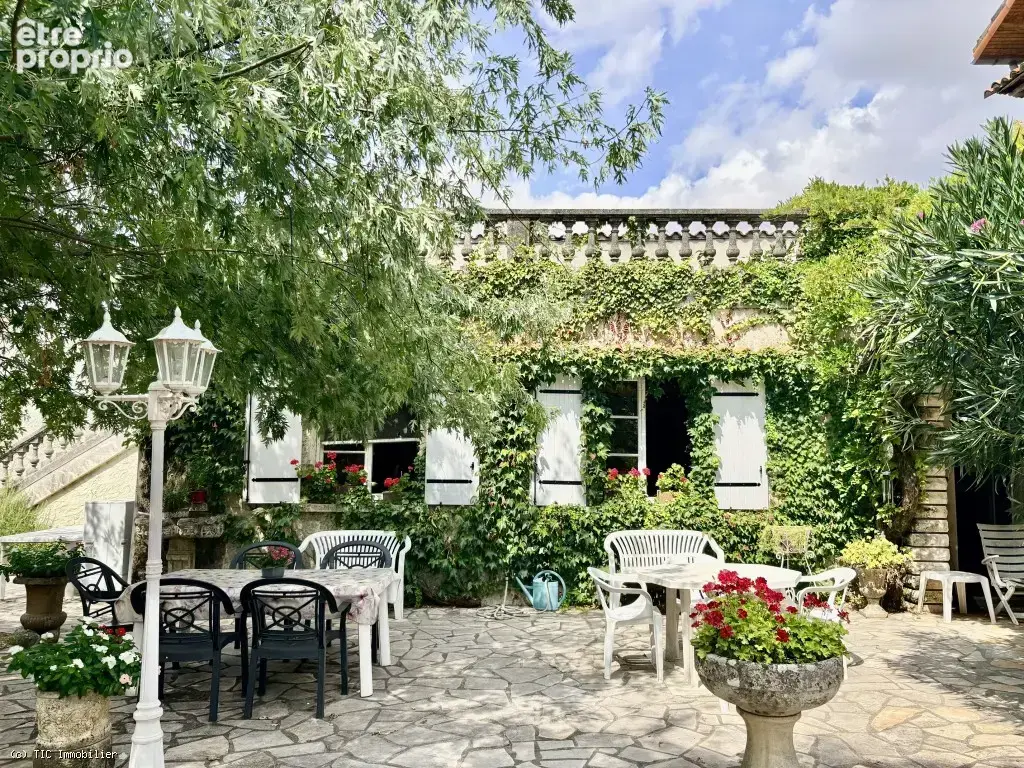 Très Beau Logis avec 6 chambres et Grand Terrain près de Ruffec - photo 40