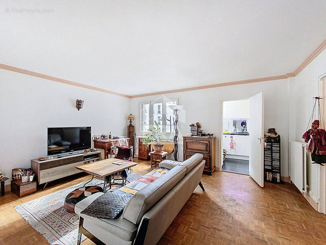 Appartement à PARIS-19E