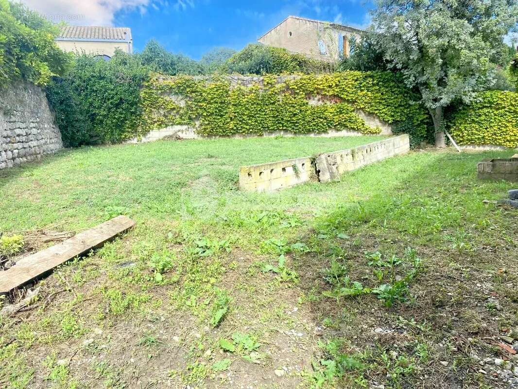 Maison à SAINT-ETIENNE-DU-GRES