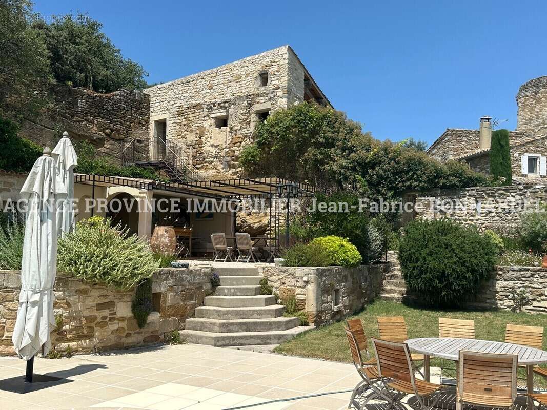Maison à ROCHEGUDE