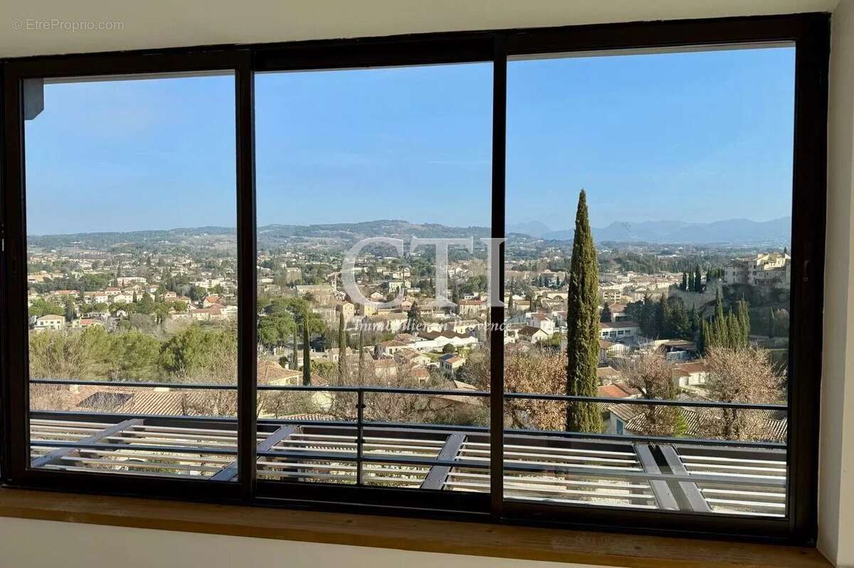 Appartement à VAISON-LA-ROMAINE