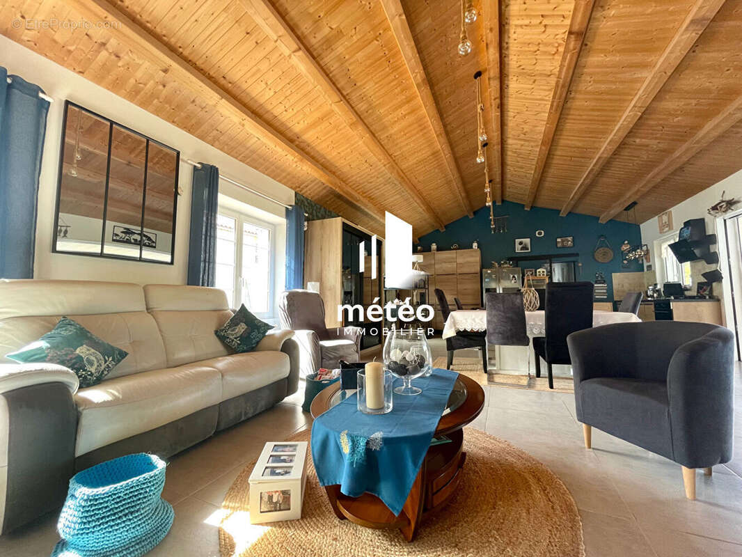 Maison à LE CHAMP-SAINT-PERE