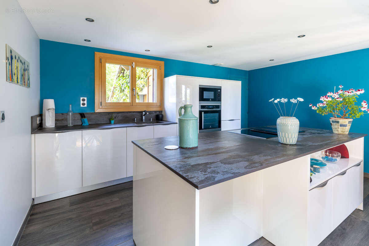 Maison à SAINT-DIDIER-DE-LA-TOUR