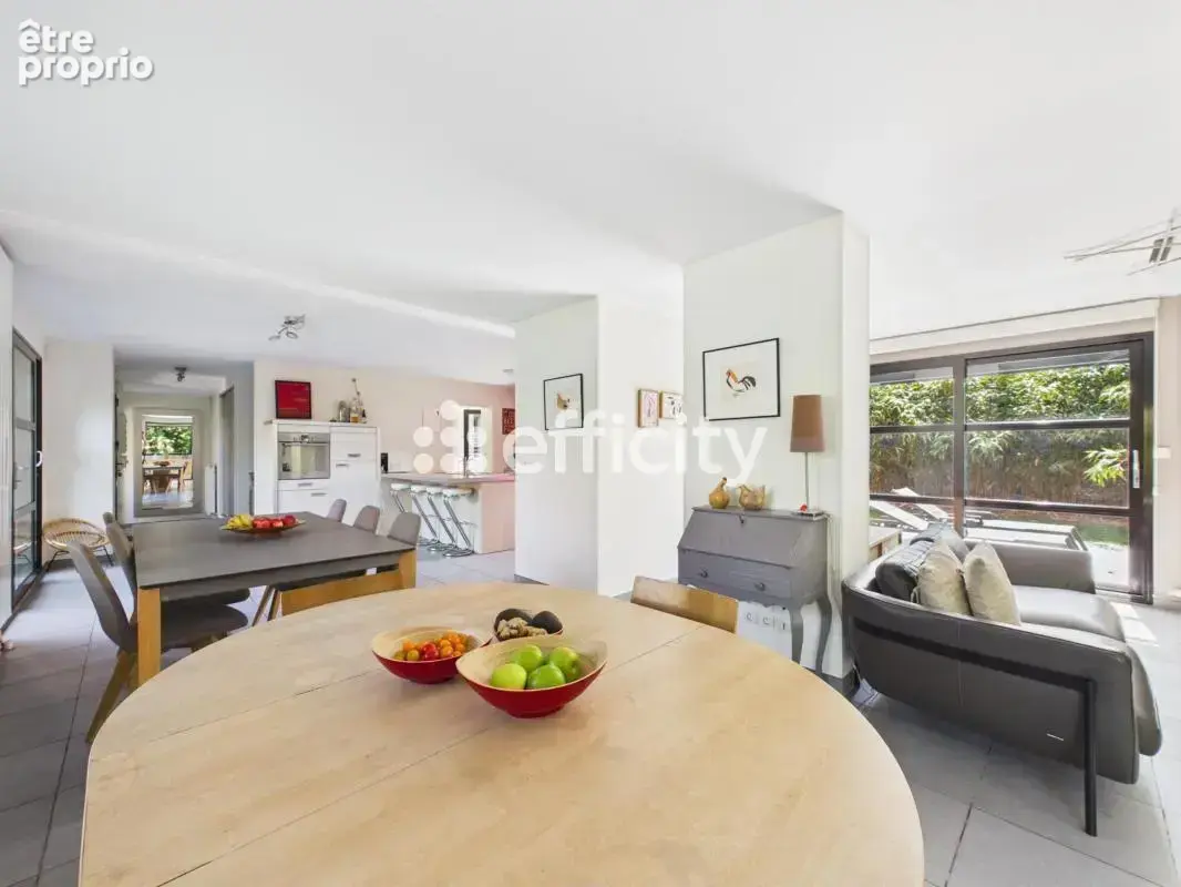Maison 220 m² à Lesquin  - photo 6