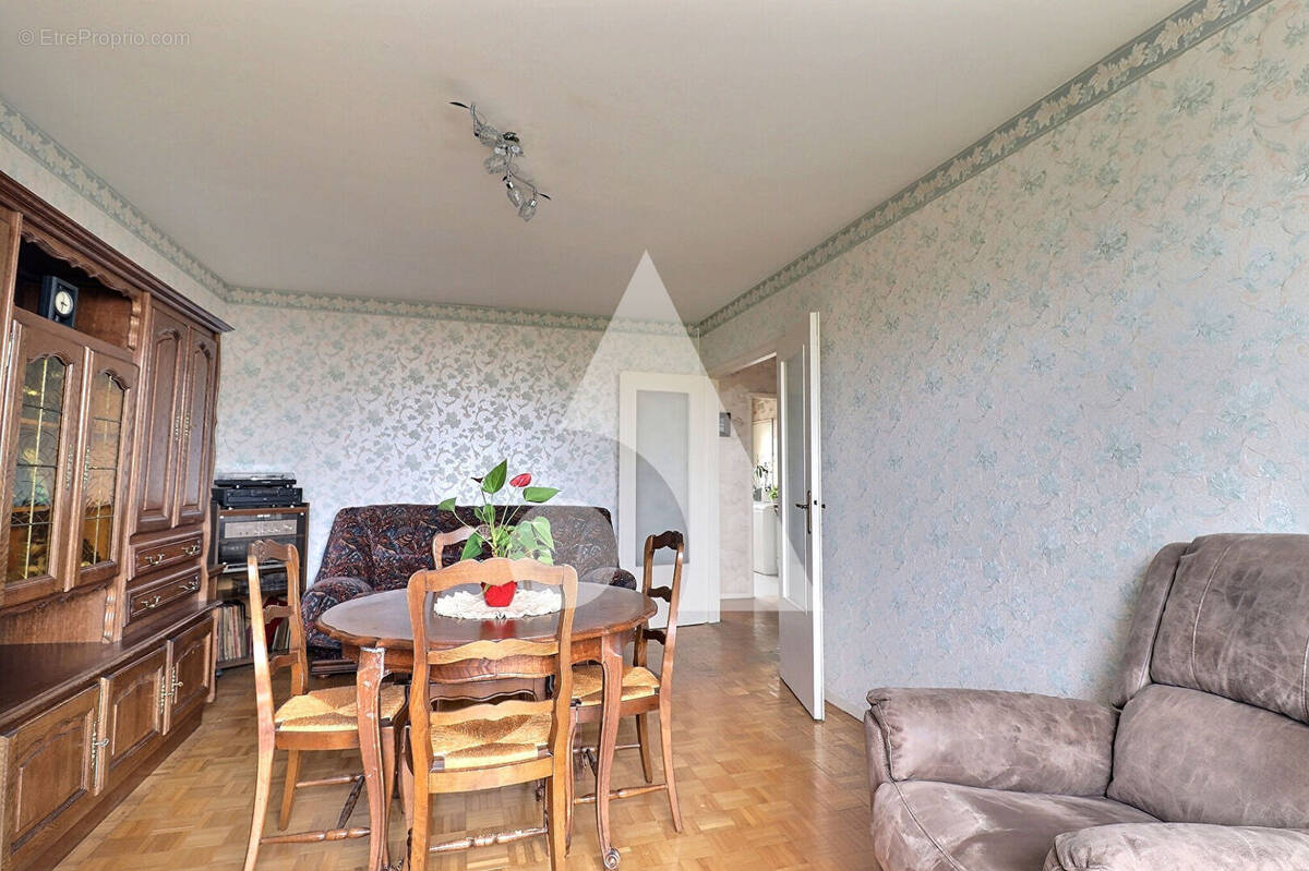 Appartement à SAINT-GRATIEN