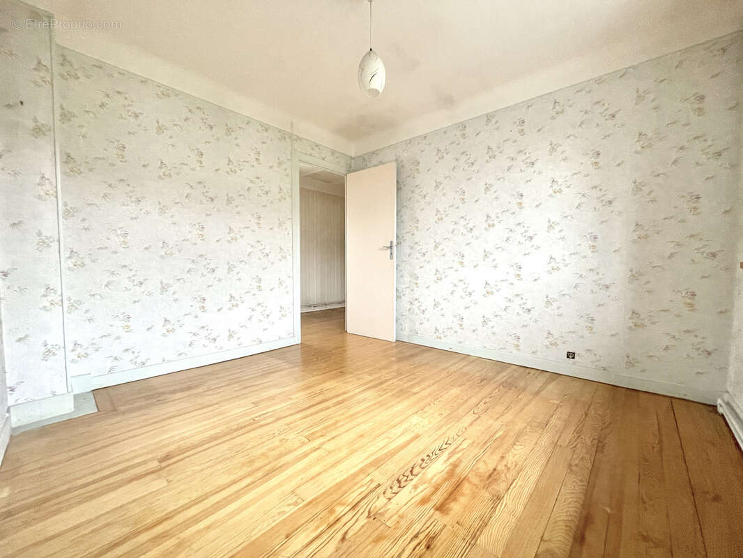 Maison à SAINT-QUENTIN