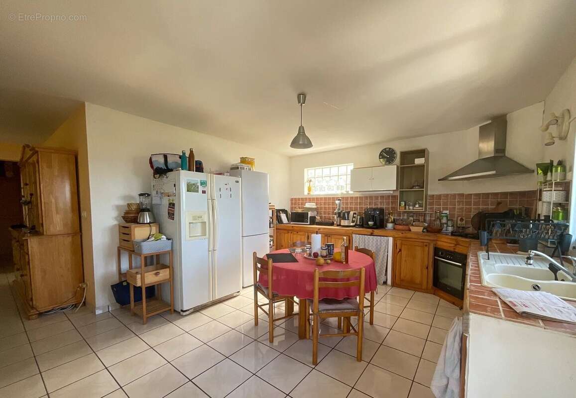 Maison à LES AVIRONS