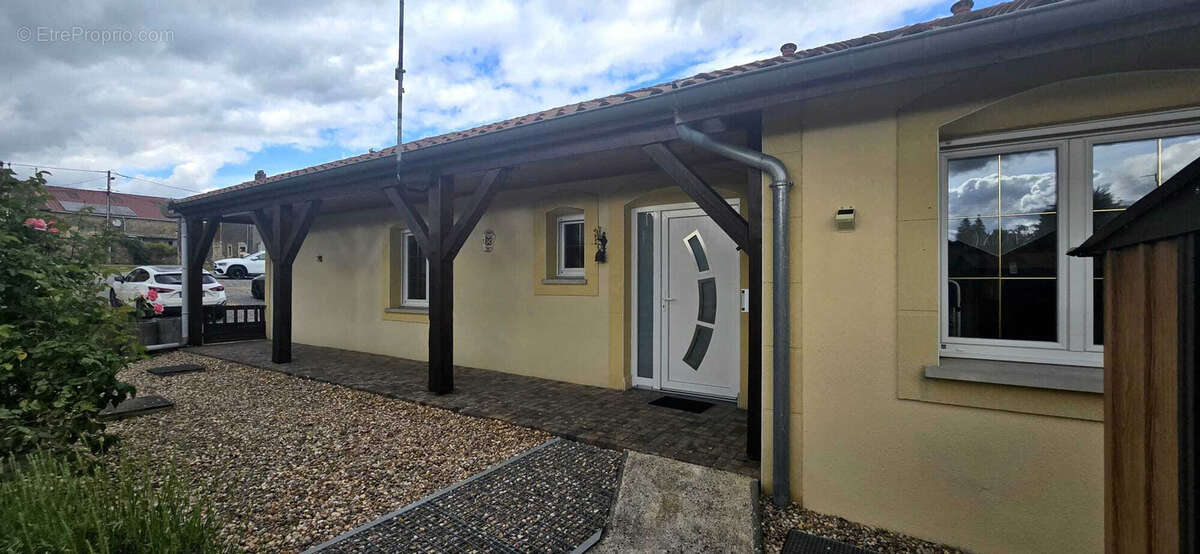 Maison à LONGUYON