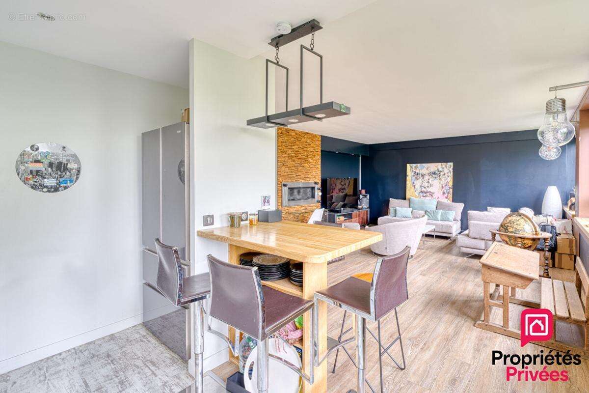 Magnifique T3/T4 de 86 m2 lumineux - Calme absolu  - St Foy les Lyon - photo 8