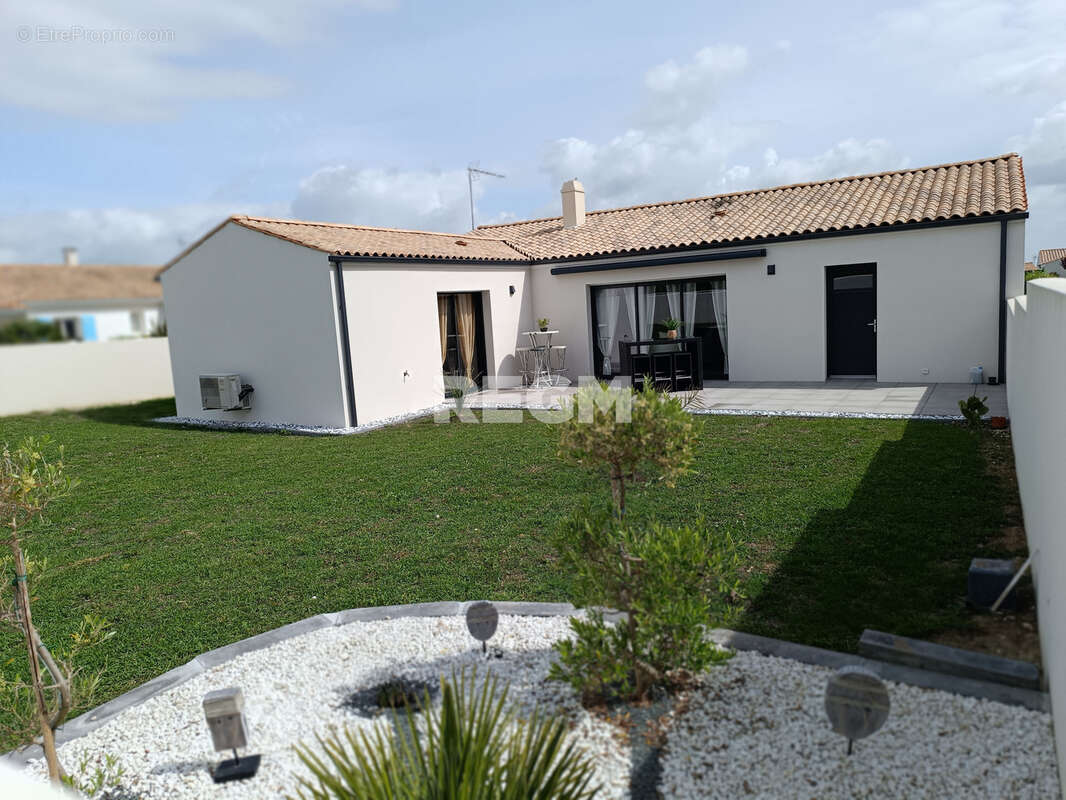 Maison à SAINT-SULPICE-DE-ROYAN