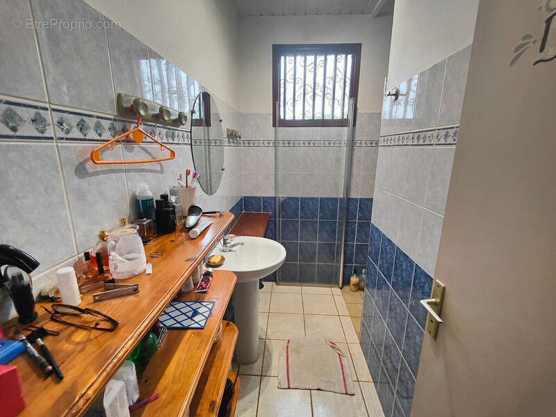 Maison à REMIRE-MONTJOLY